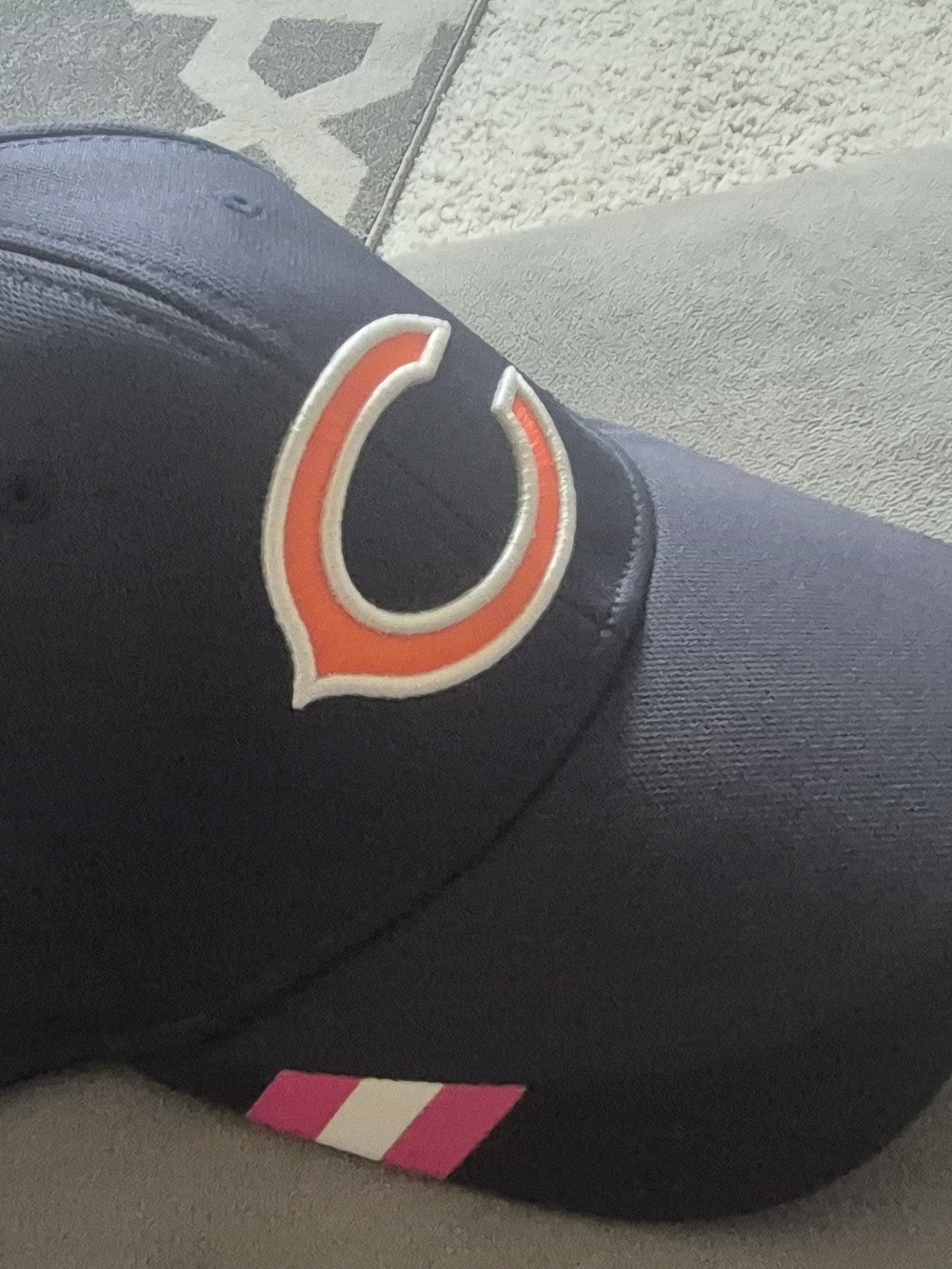 Chicago Bears Reebok cap breast cancer awareness.